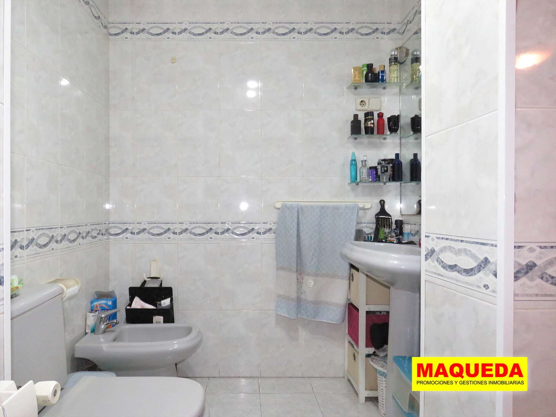 Badezimmer von Maisonette zum Verkauf in Alcorcón mit Klimaanlage, Heizung und Parkett