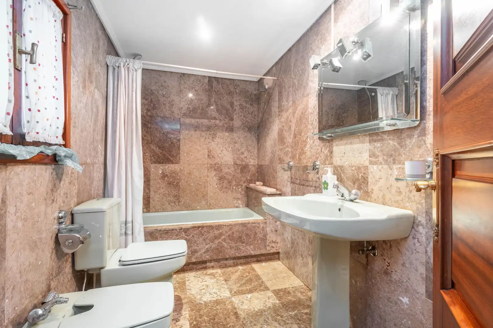 Baño de Casa o chalet en venta en Siero con Calefacción, Jardín privado y Parquet