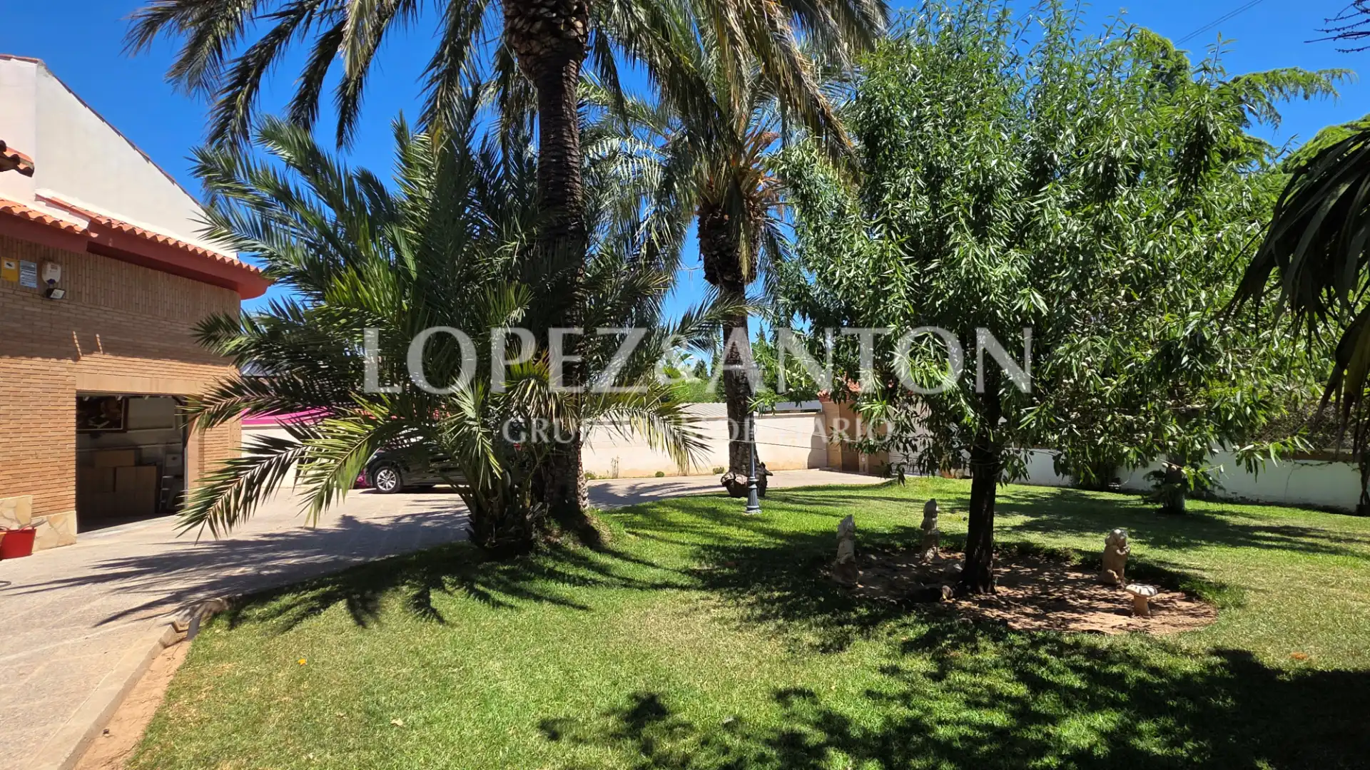 Haus oder Chalet zum Verkauf in L'Eliana mit Klimaanlage, Heizung und Privatgarten