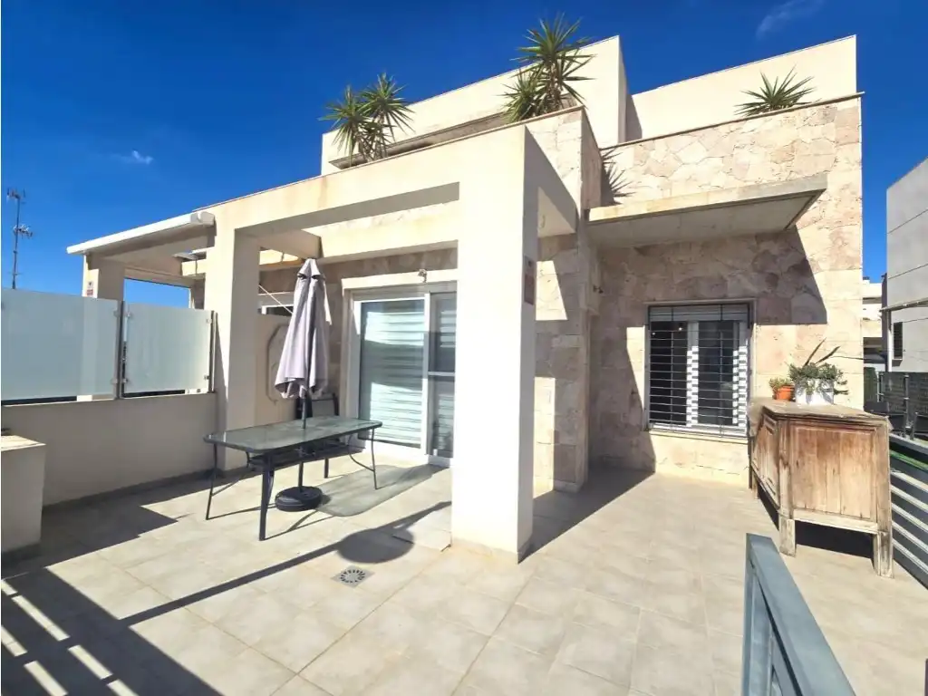 Maison mitoyenne avec piscine à vendre à Nueva Torrevieja - Aguas Nuevas