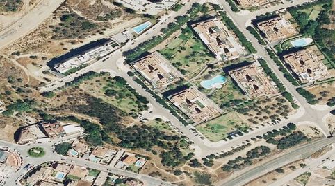 Foto 2 de Piso en venta en Calle Andres Segovia, El Pinillo, Torremolinos