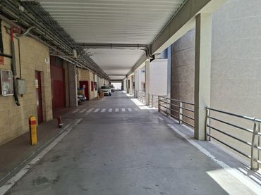 Nau industrial en venda a Villaverde
