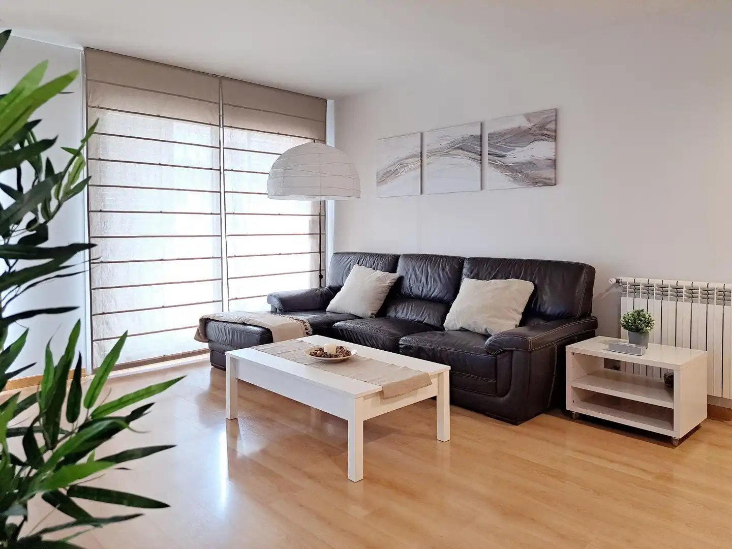 Wohnzimmer von Wohnungen zur Miete in Girona mit Klimaanlage, Heizung und Abstellraum