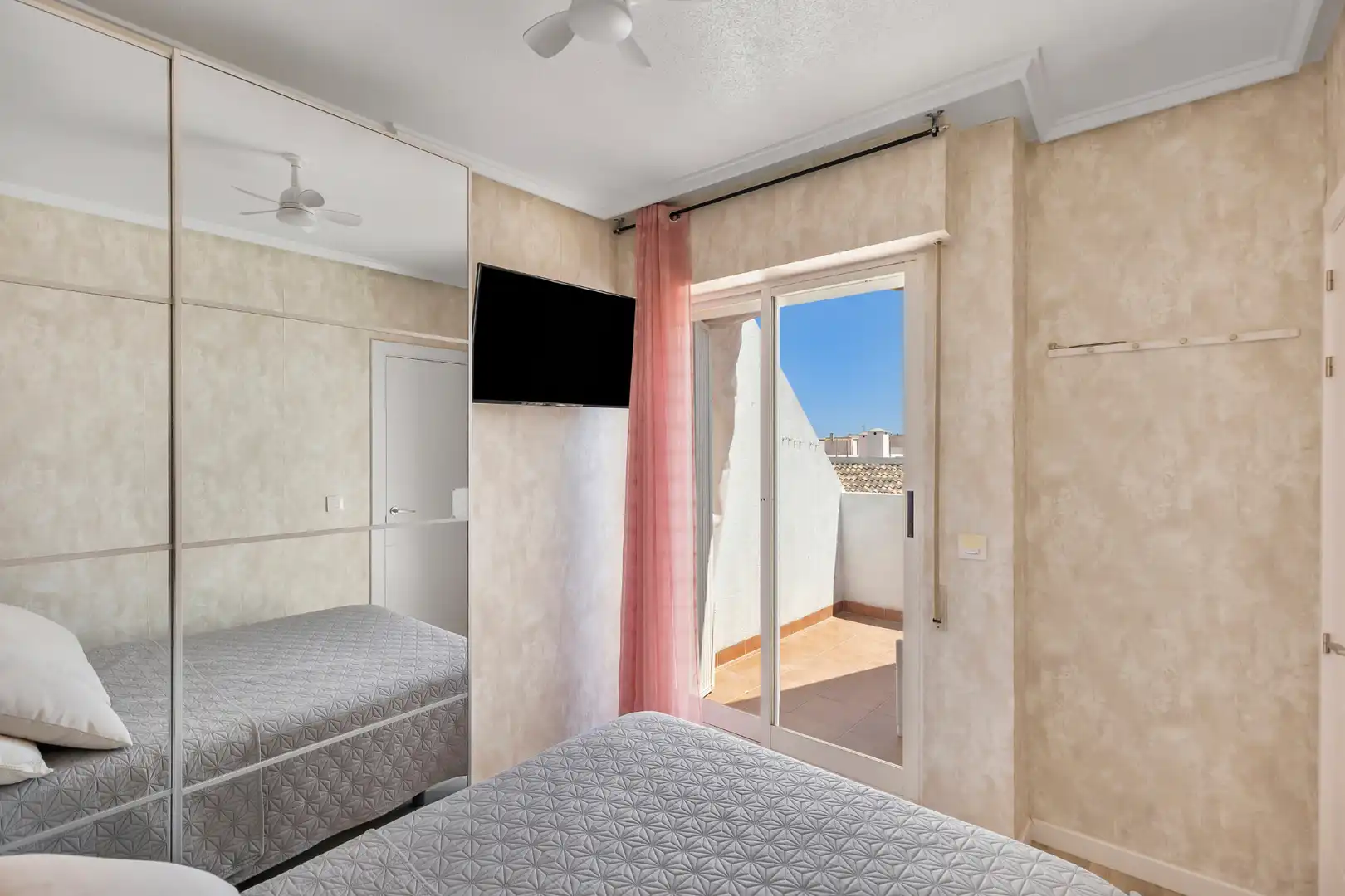 Dormitori de Dúplex en venda en Torrevieja amb Aire condicionat, Calefacció i Parquet