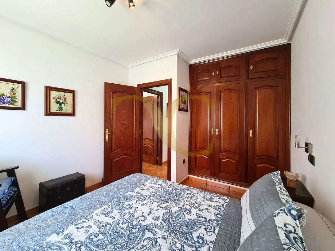 Dormitori de Casa o xalet en venda en Ribadesella amb Calefacció, Jardí privat i Terrassa