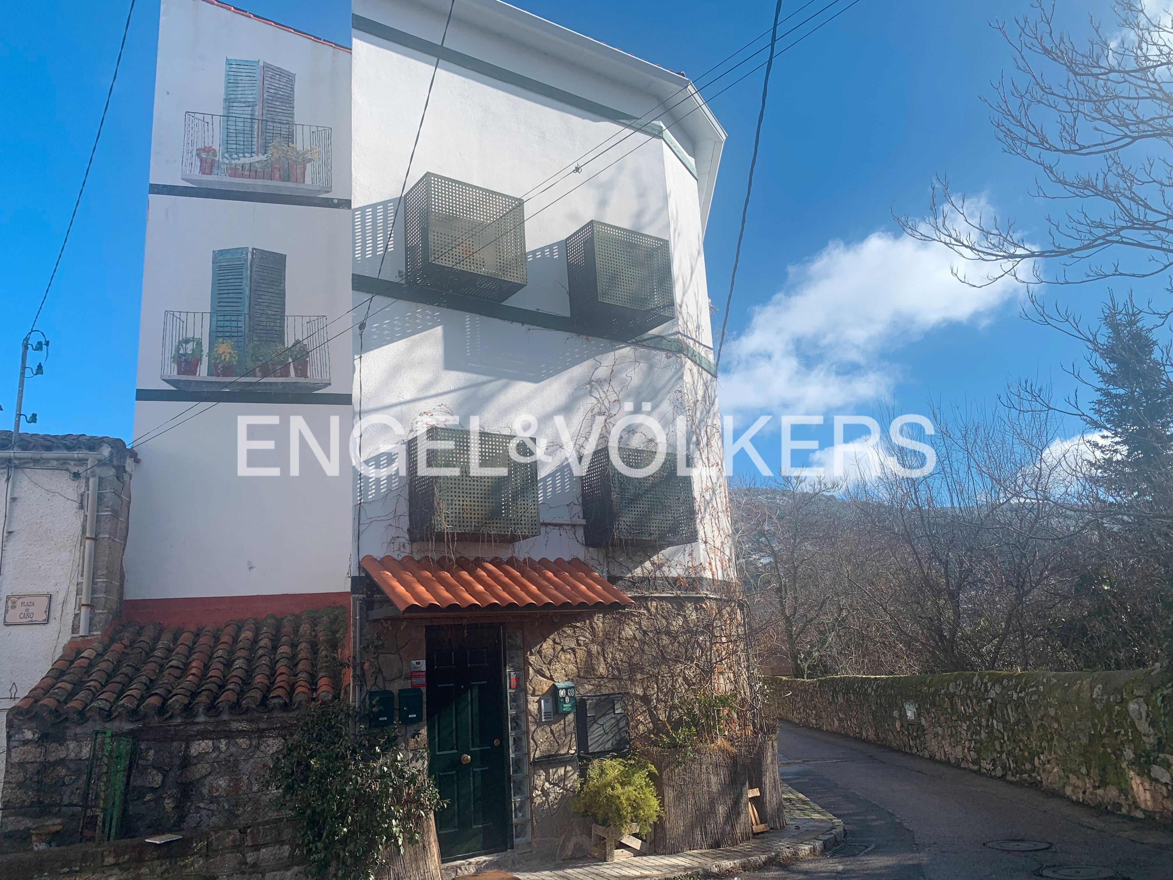 Exterior view of Duplex to rent in Collado Mediano  with Air Conditioner, Heating and Terrace