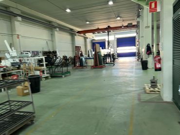 Nave industrial con ascensor en venta en Mas Rampinyo - Montcada Nova - Carrerada