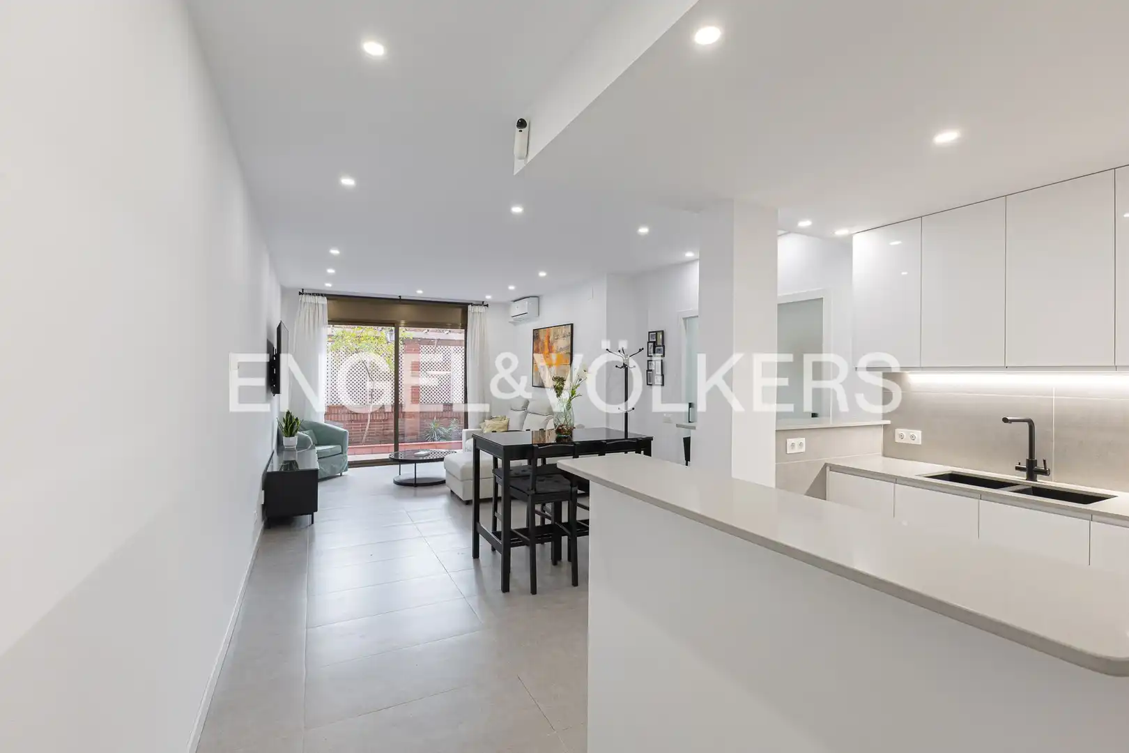 Kitchen of Flat for sale in Barcelona  with Air Conditioner, Heating and Terrace