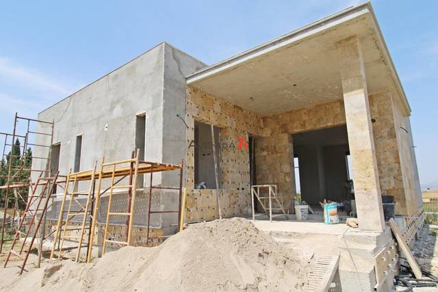 Casa-chalet en Venta en Purias