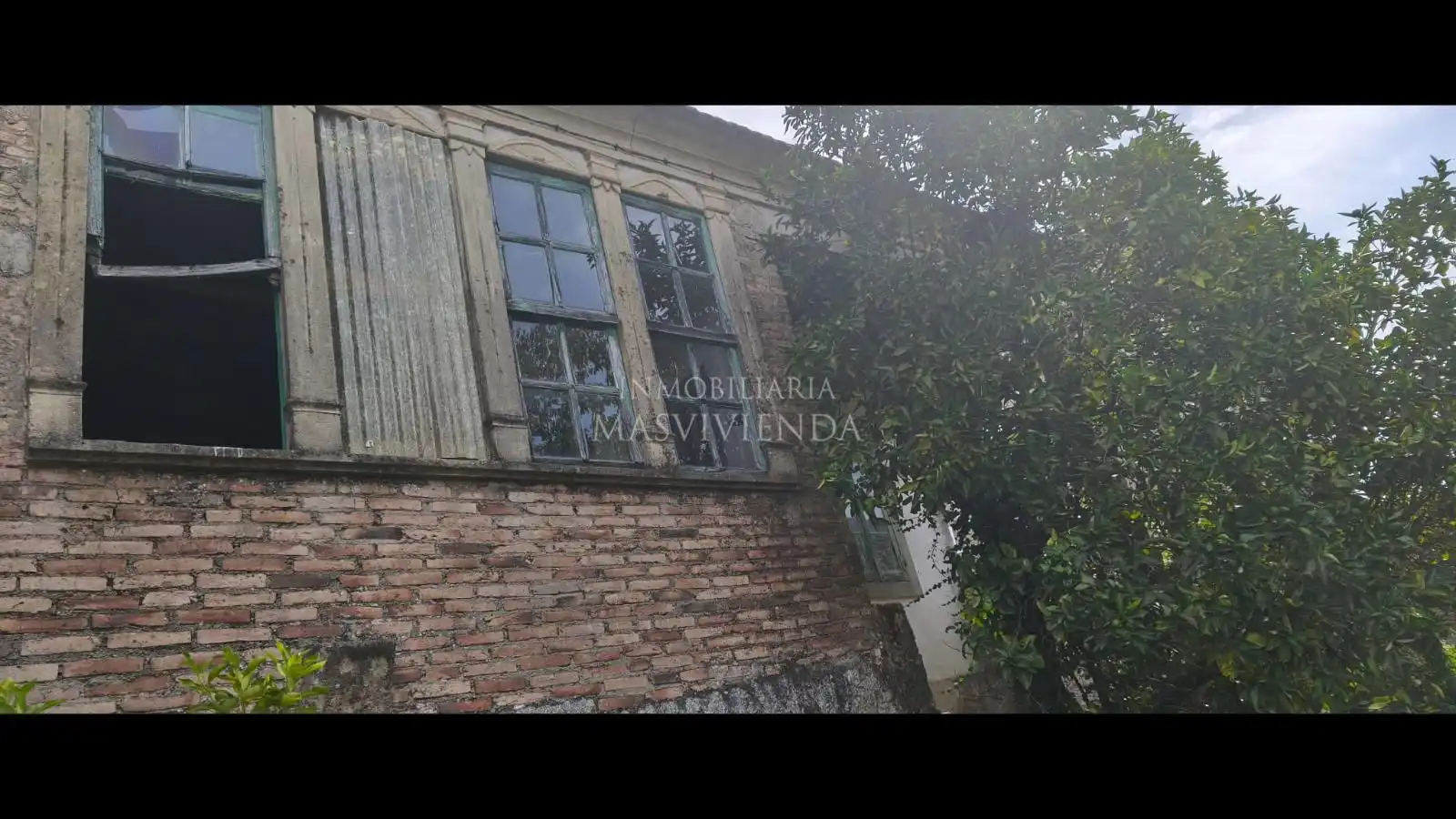 Vista exterior de Casa adosada en venta en Salvaterra de Miño con Jardín privado