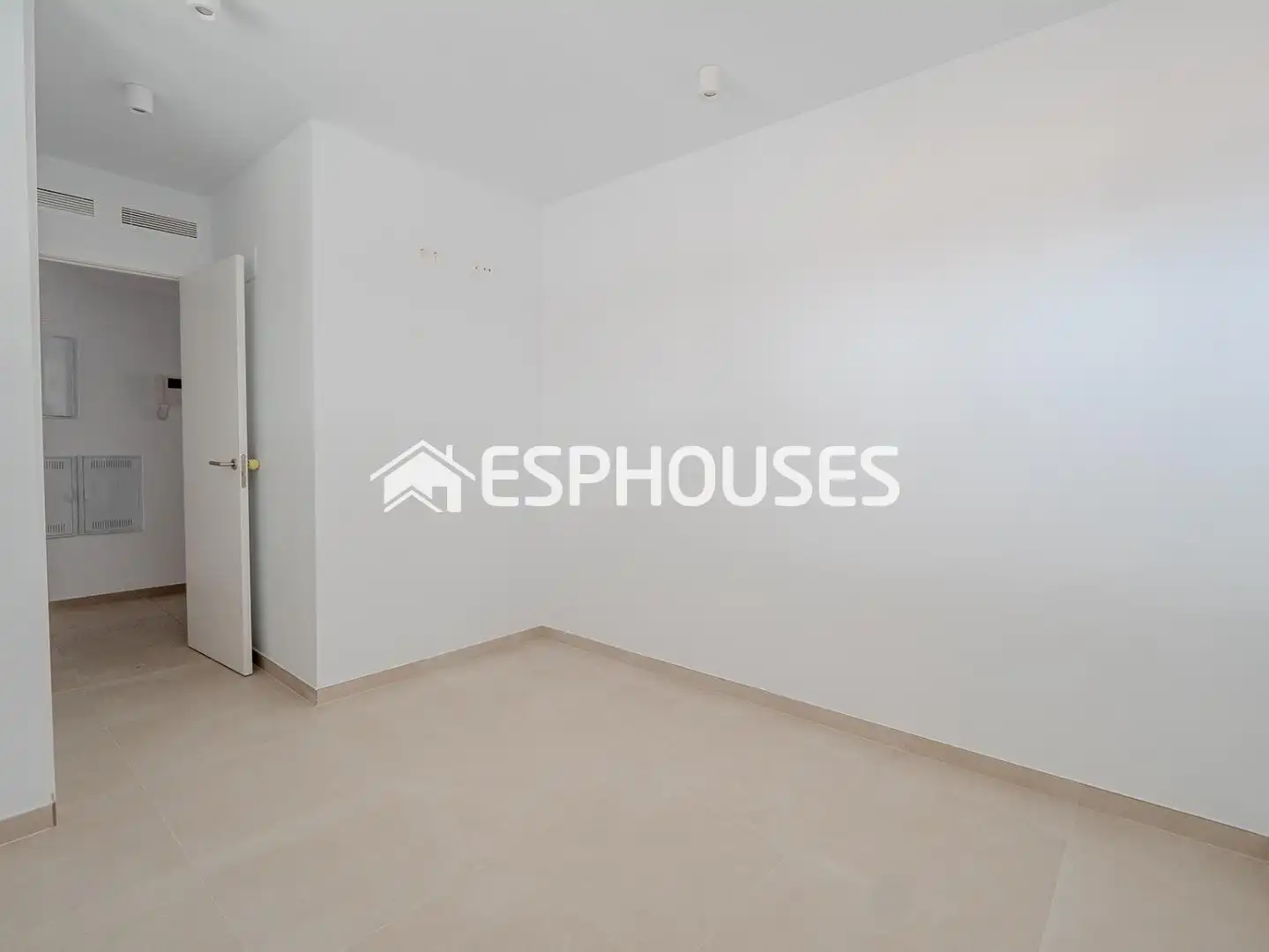 Piso en venta en Alicante / Alacant con Trastero, Balcón y Piscina comunitaria