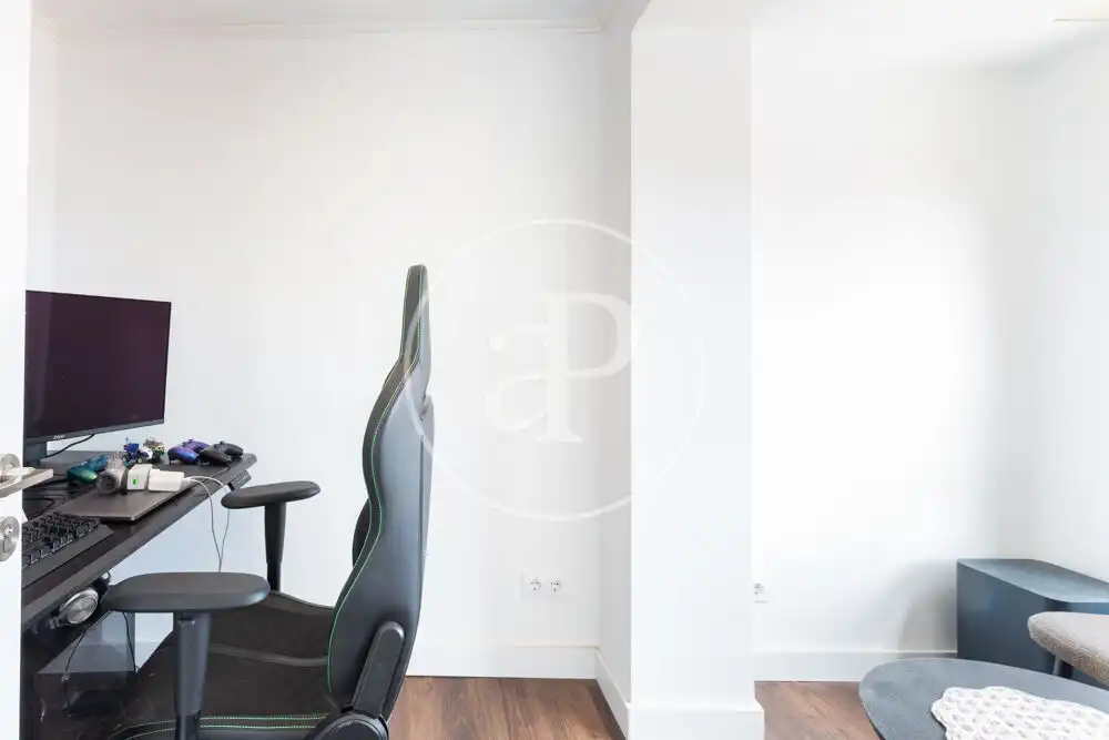 Habitación de Piso en venta en Valencia con Aire acondicionado, Calefacción y Terraza