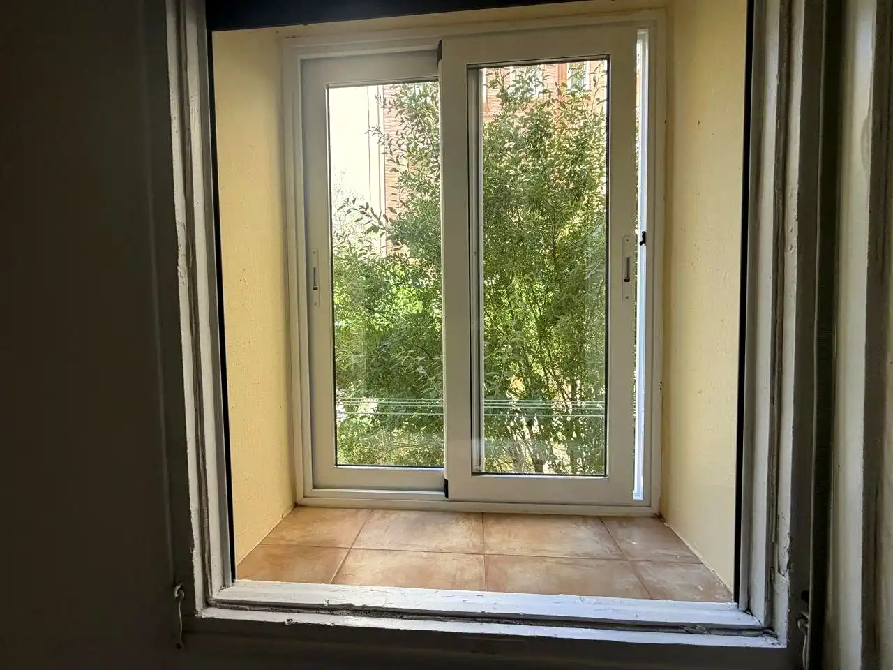 Balcony of Flat for rent in Madrid  with Air Conditioner, Heating and Furnished
