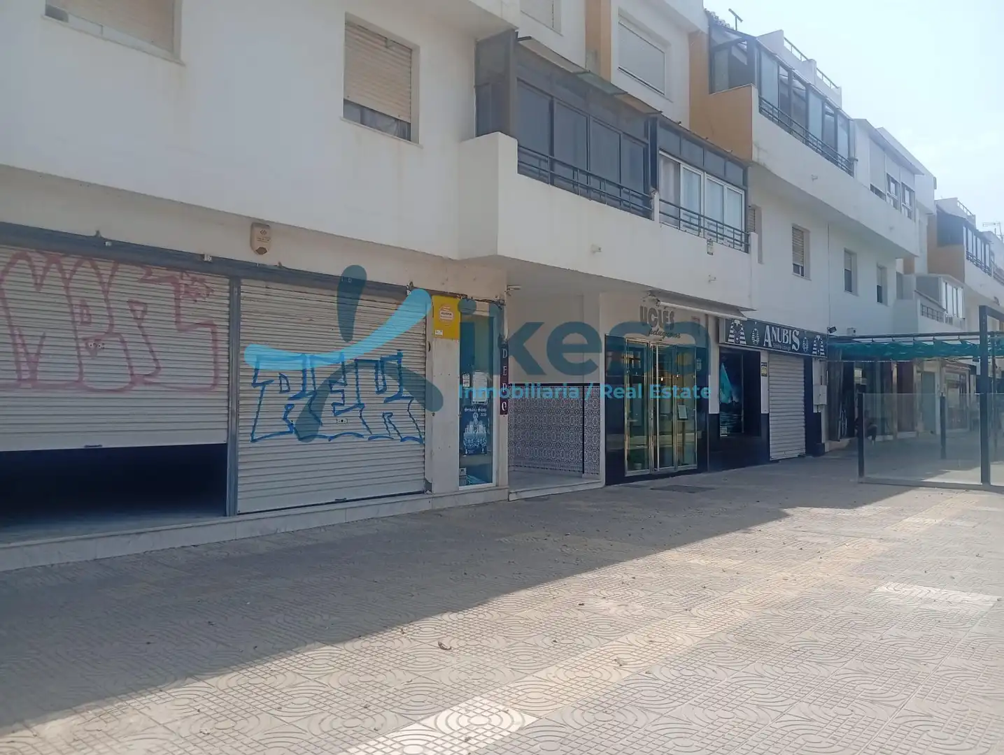 Local comercial en venta en Roquetas de Mar ciudad