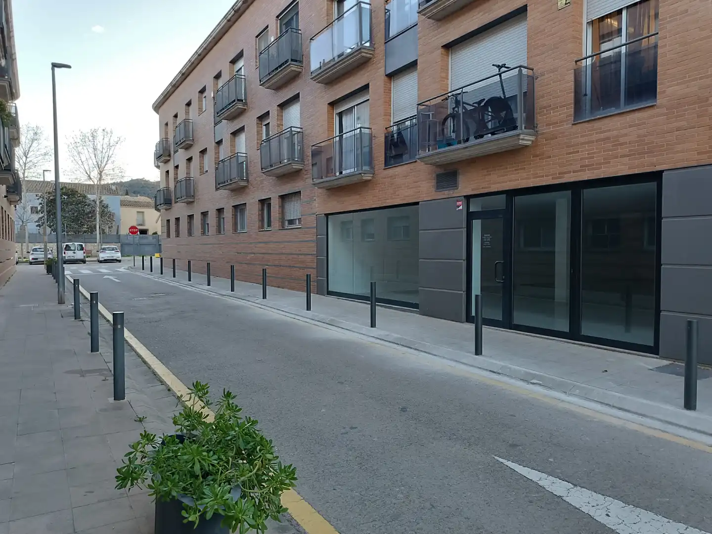 Vista exterior de Local de lloguer en Celrà