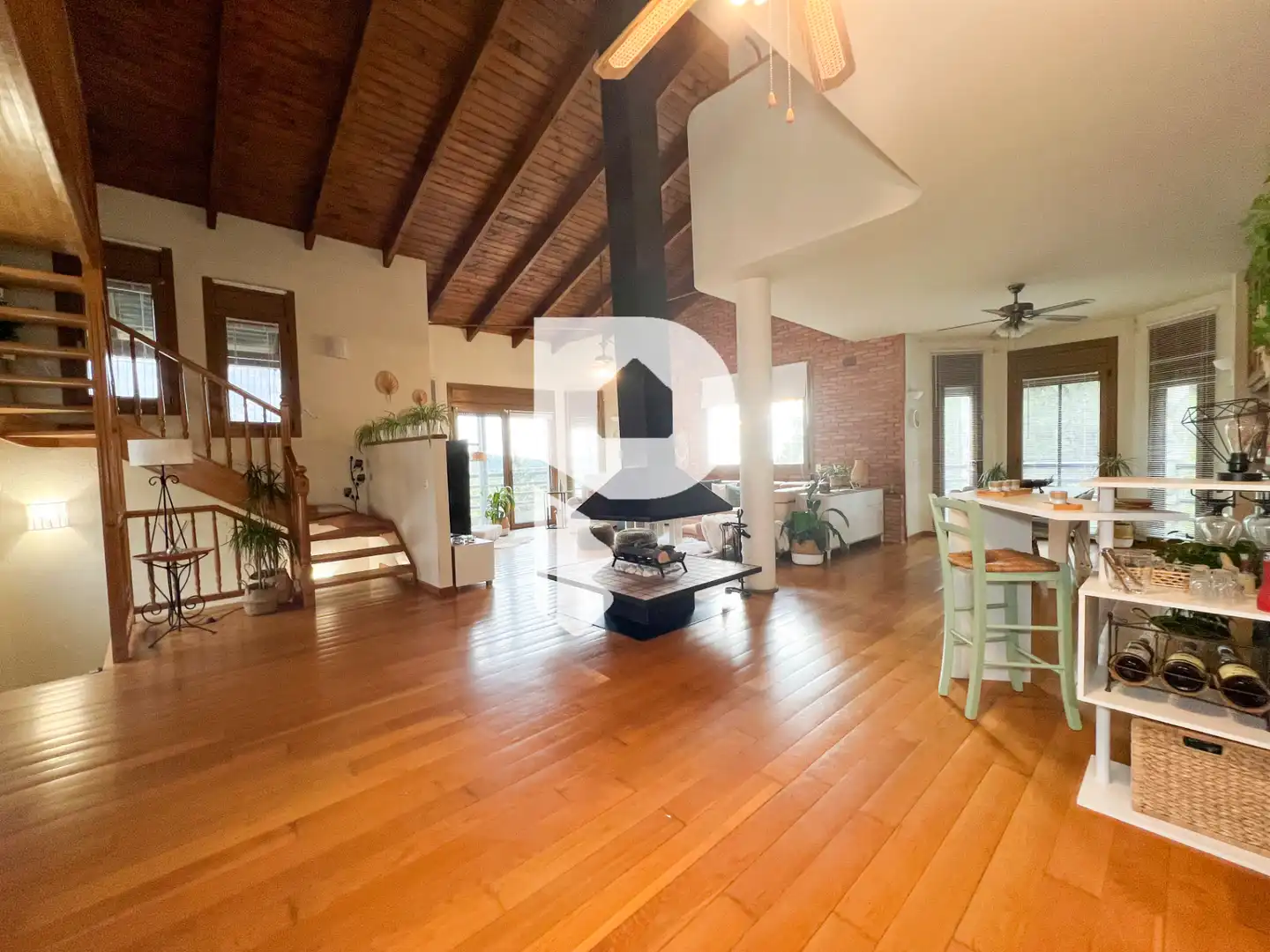 Sala de estar de Casa o chalet en venta en Vallirana con Aire acondicionado, Calefacción y Terraza