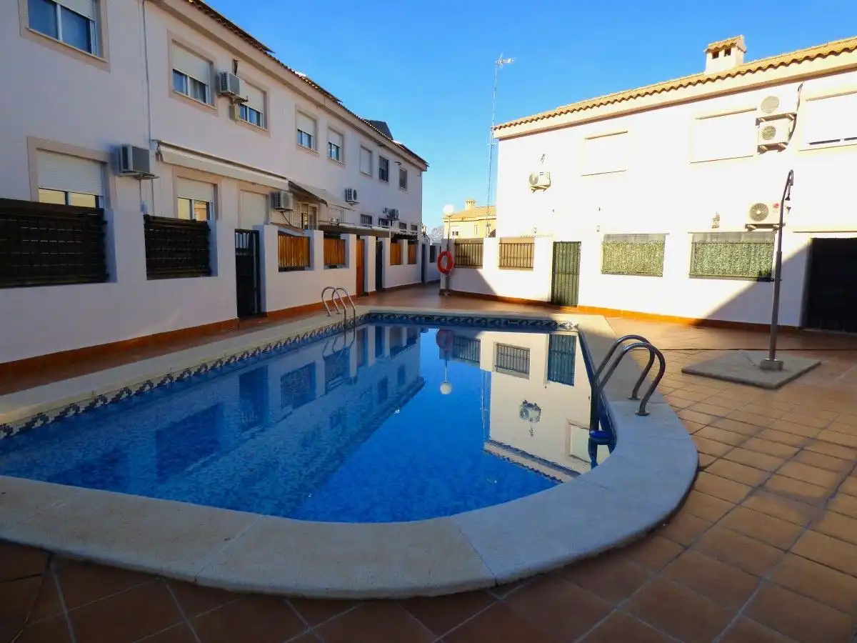 Piscina de Casa o chalet en venta en Polop con Aire acondicionado, Calefacción y Jardín privado