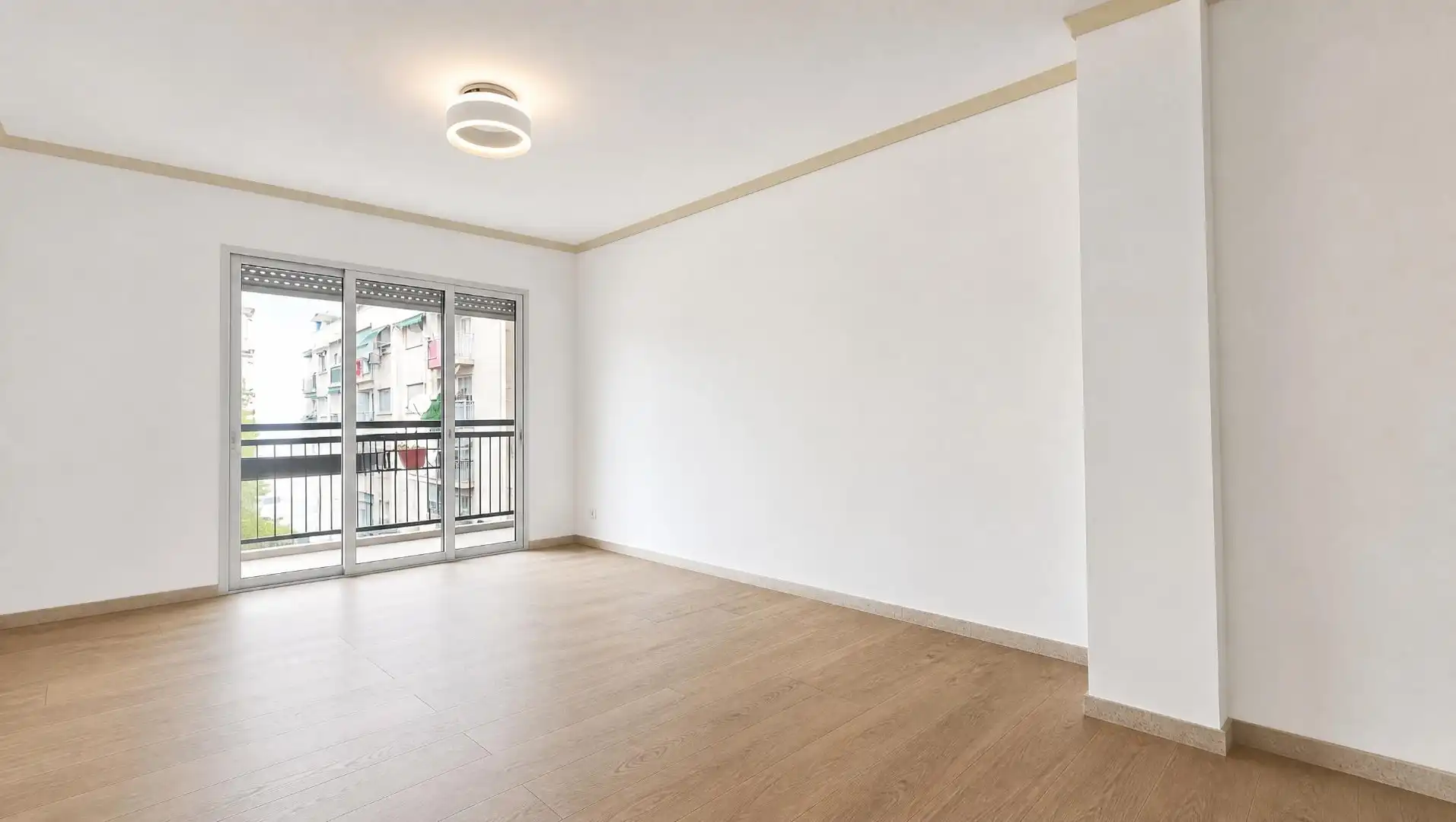 Sala de estar de Piso en venta en Alicante / Alacant con Balcón