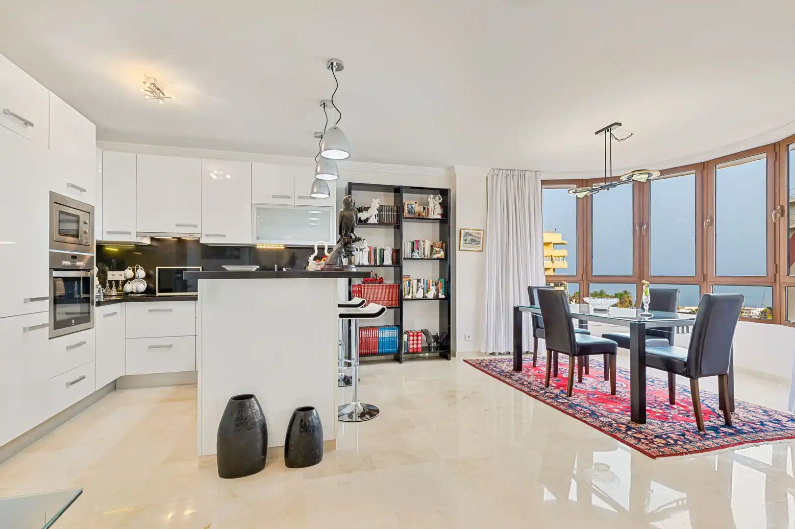 Kitchen of Flat for sale in Marbella  with Air Conditioner, Heating and Terrace