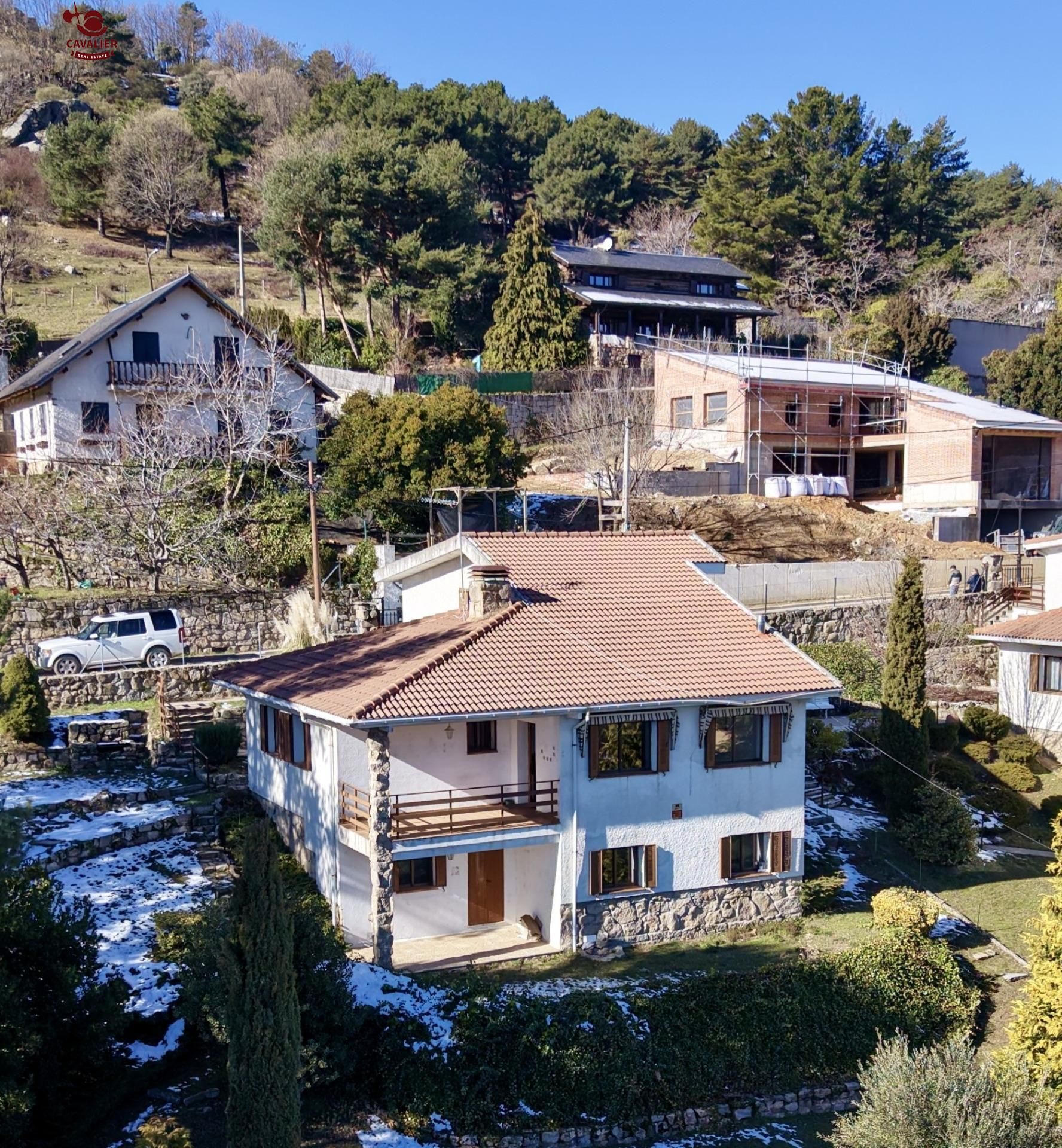 Vista exterior de Casa o xalet en venda en Cercedilla amb Jardí privat, Terrassa i Traster
