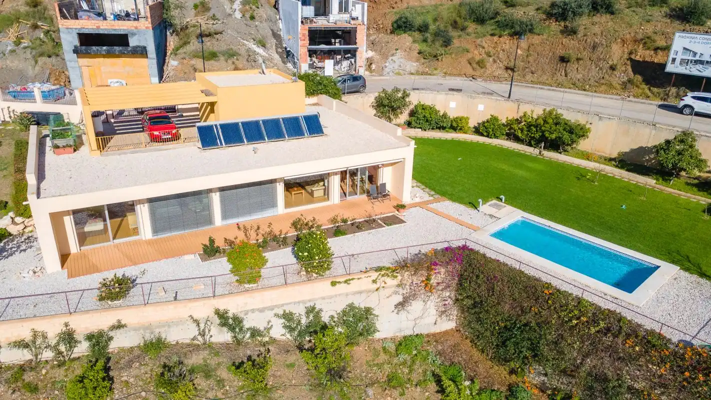 Vista exterior de Casa o chalet en venta en Torrox con Calefacción, Jardín privado y Terraza