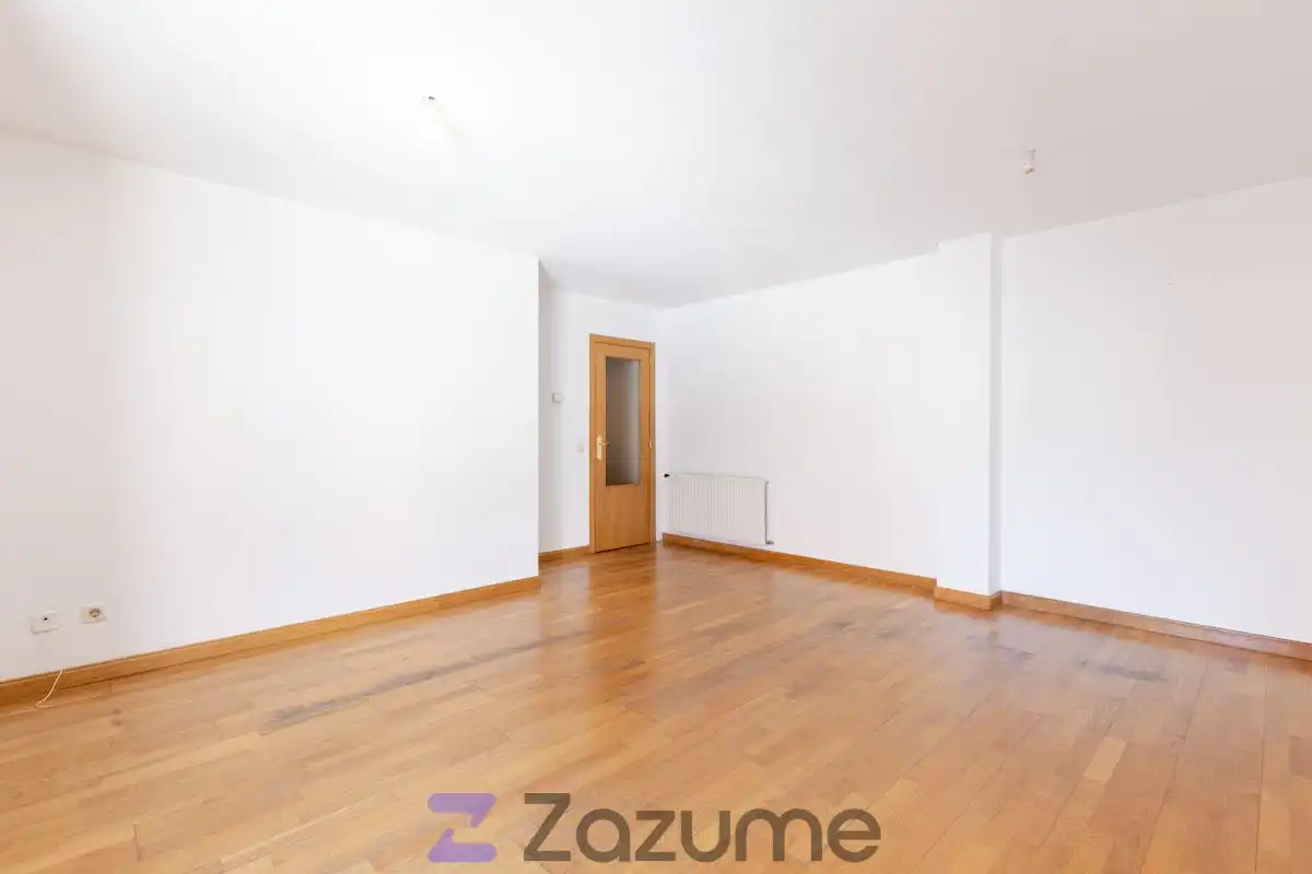 Sala d'estar de Pis de lloguer en Galapagar amb Forn, Rentadora i Microones