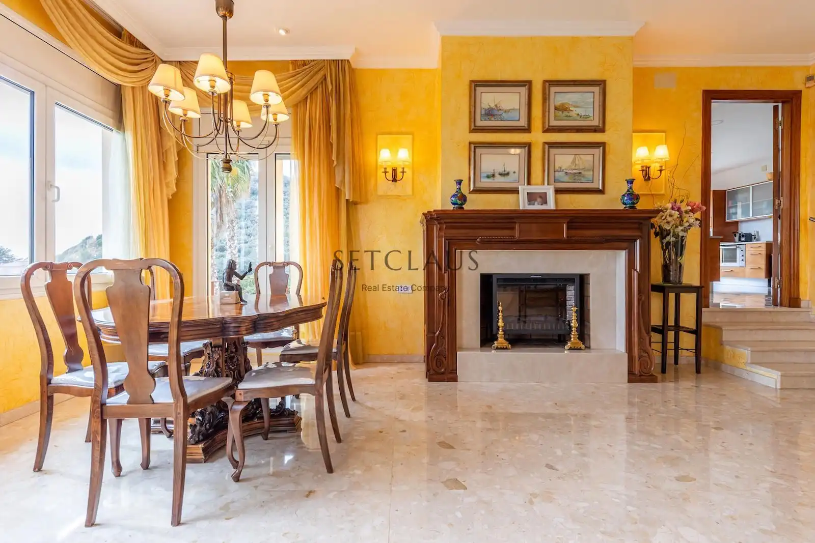 Comedor de Casa o chalet en venta en Badalona con Aire acondicionado, Calefacción y Jardín privado