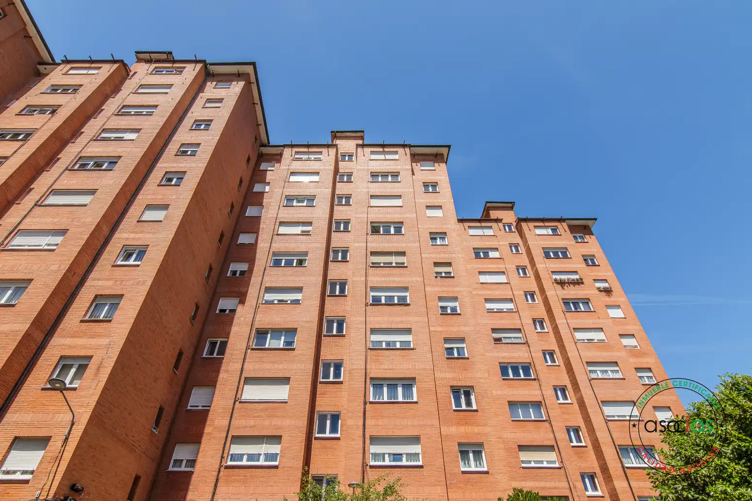 Vista exterior de Piso en venta en Gijón  con Calefacción y Jardín privado