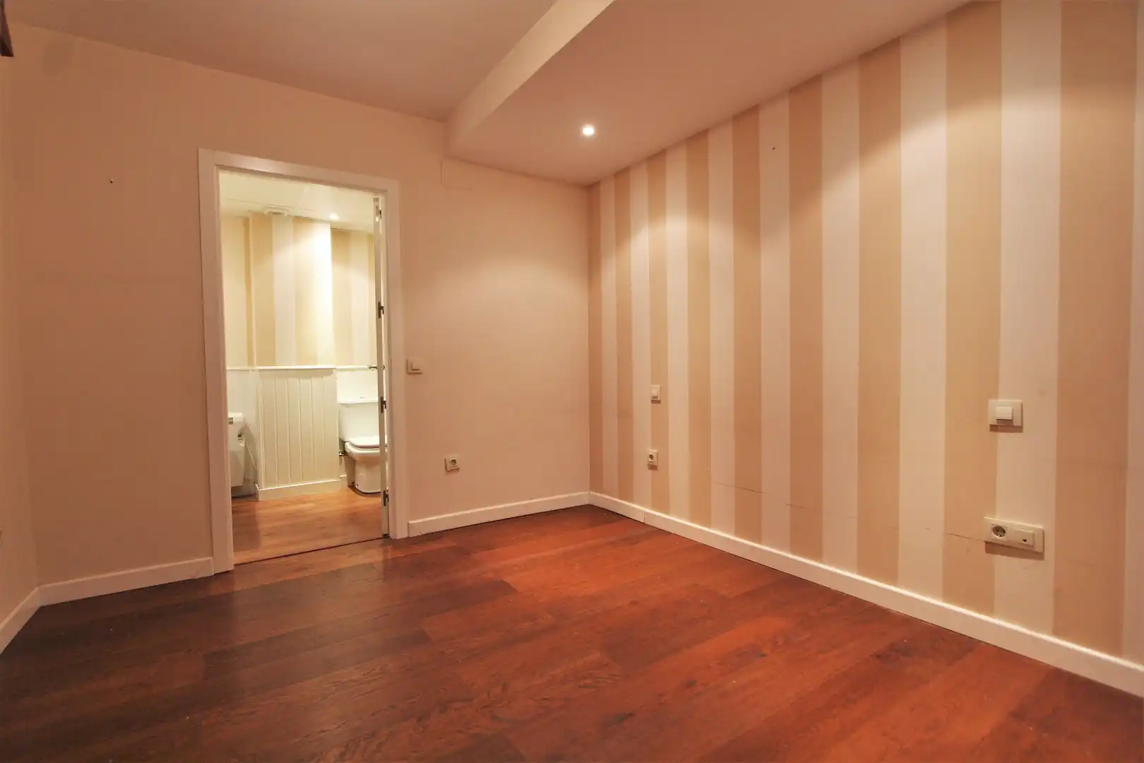 Wohnung zum Verkauf in Badajoz mit Klimaanlage, Heizung und Terrasse