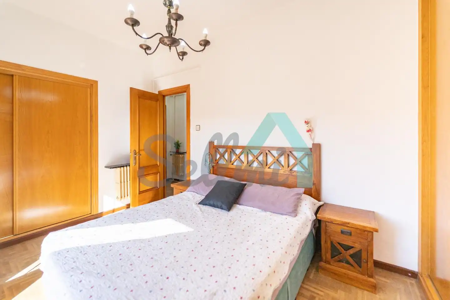 Schlafzimmer von Wohnung zum Verkauf in Oviedo  mit Heizung, Parkett und Terrasse