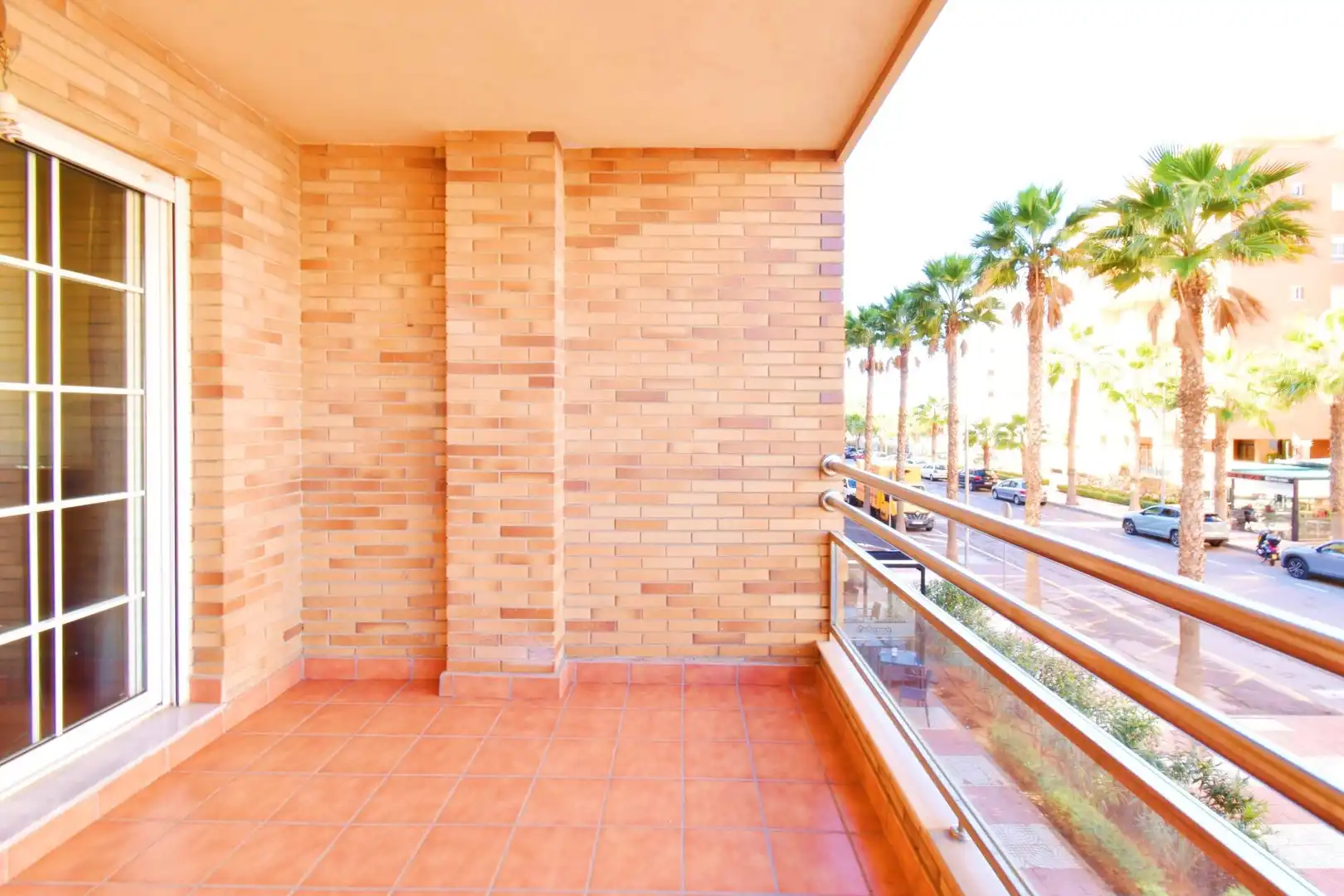 Terraza de Piso en venta en Roquetas de Mar con Terraza y Piscina comunitaria
