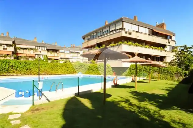 Jardín de Planta baja en venta en Madrid con Aire acondicionado, Calefacción y Parquet