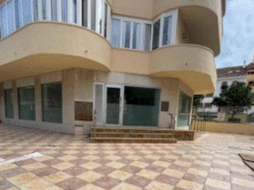 Local comercial en venda a ramon y cajal