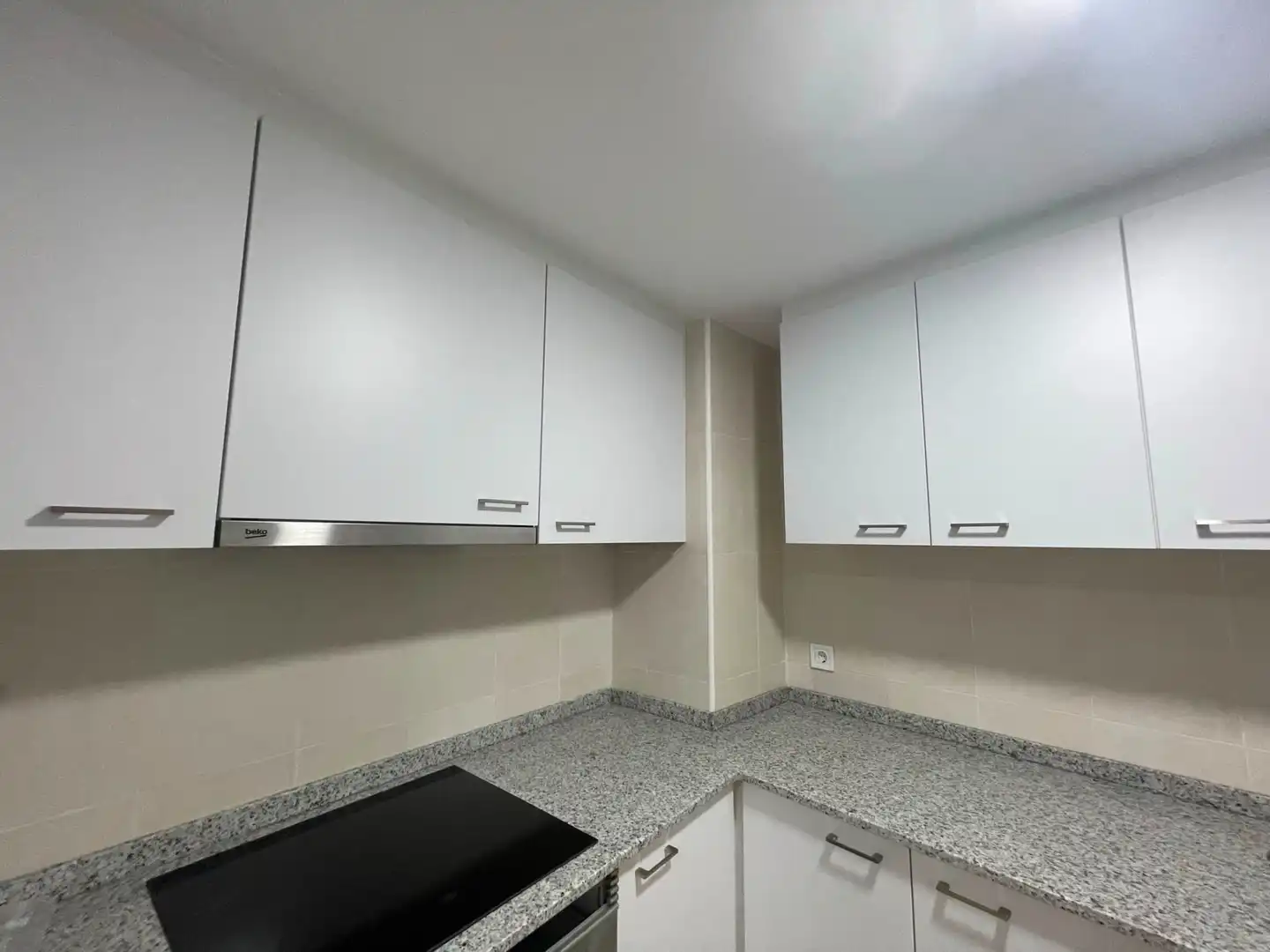 Cocina de Piso de alquiler en Sant Celoni con Calefacción, Horno y Balcón