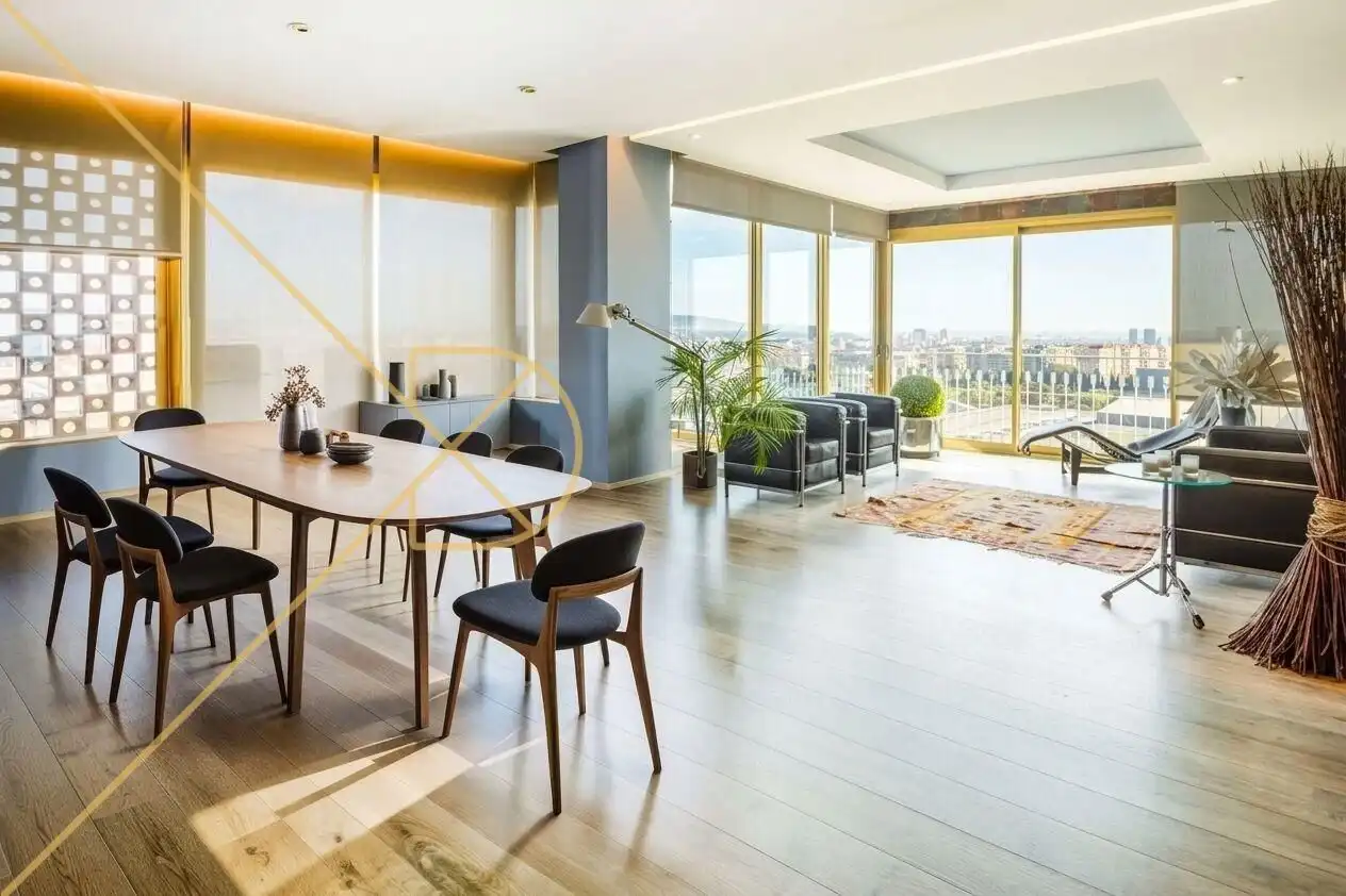 Wohnzimmer von Wohnung zum Verkauf in Barcelona mit Parkett