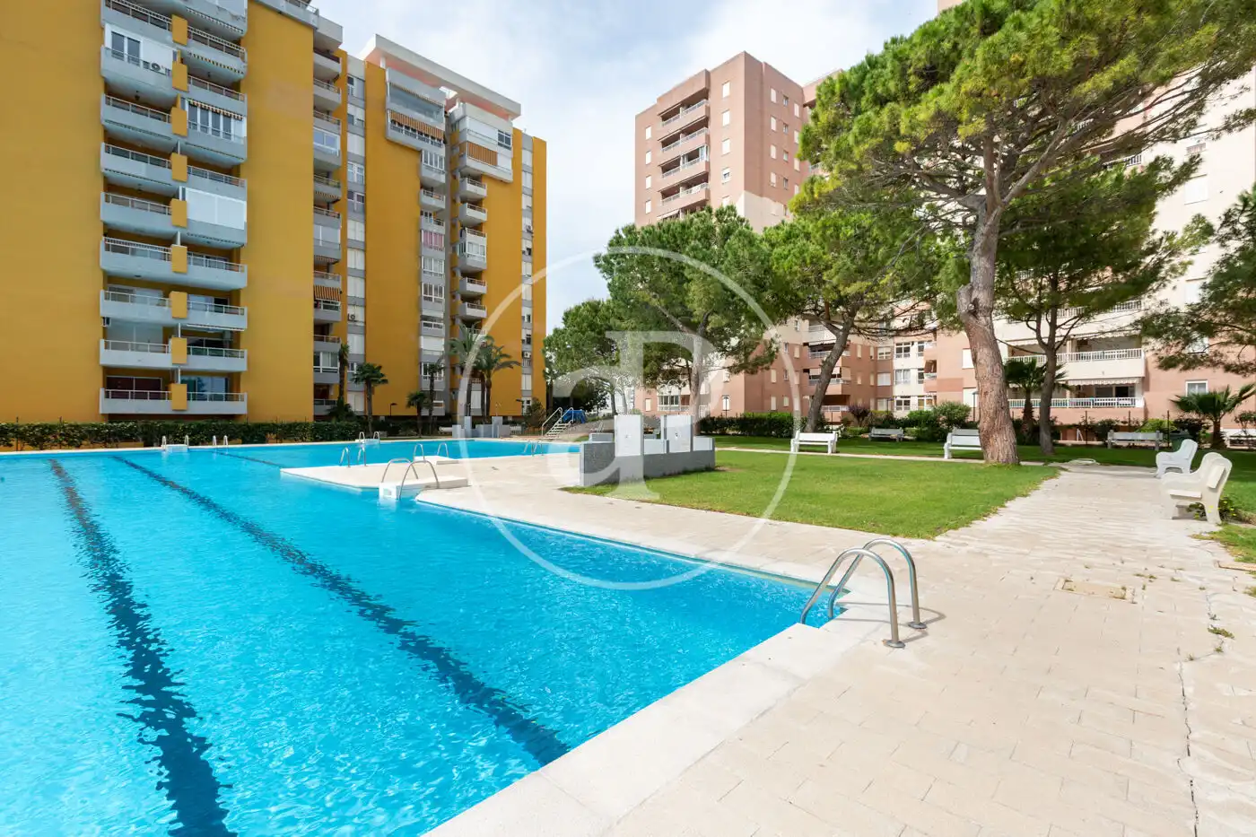 Swimming pool of Flat for rent in Canet d'En Berenguer  with Air Conditioner, Heating and Private garden