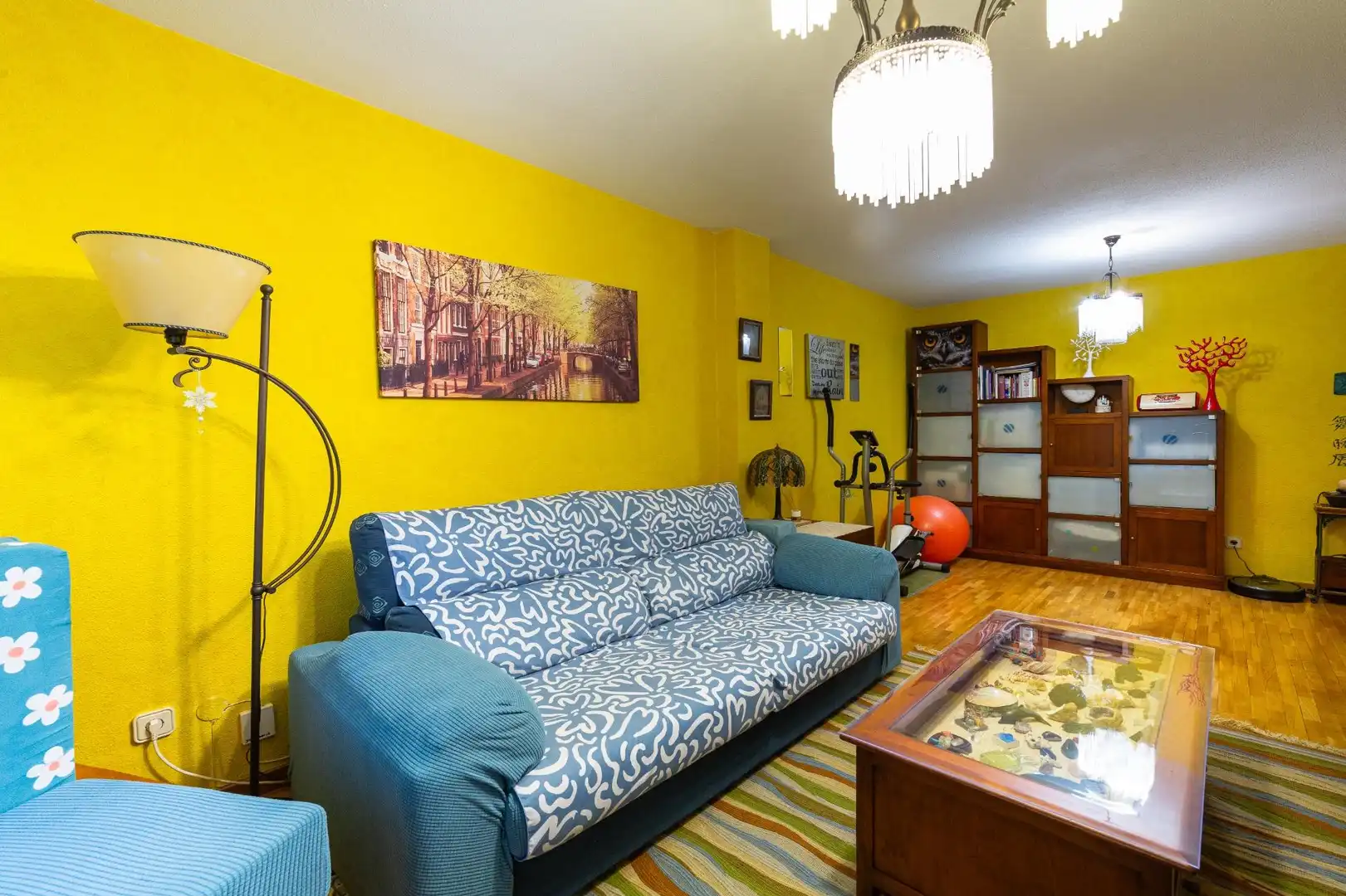 Living room of Flat for sale in Valladolid  with Heating, Storage room and Community pool