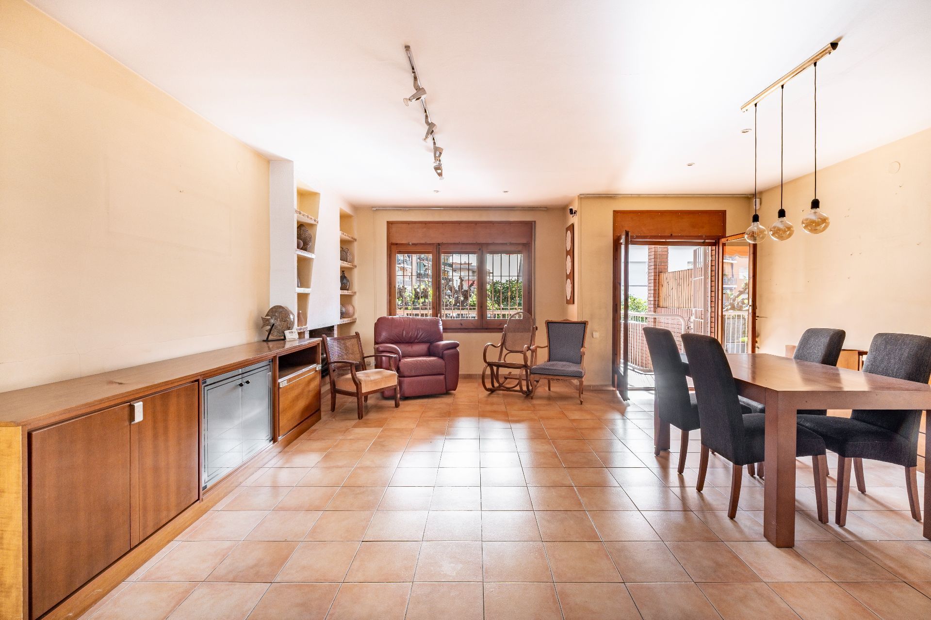 Sala d'estar de Casa adosada en venda en Premià de Mar amb Aire condicionat, Calefacció i Jardí privat