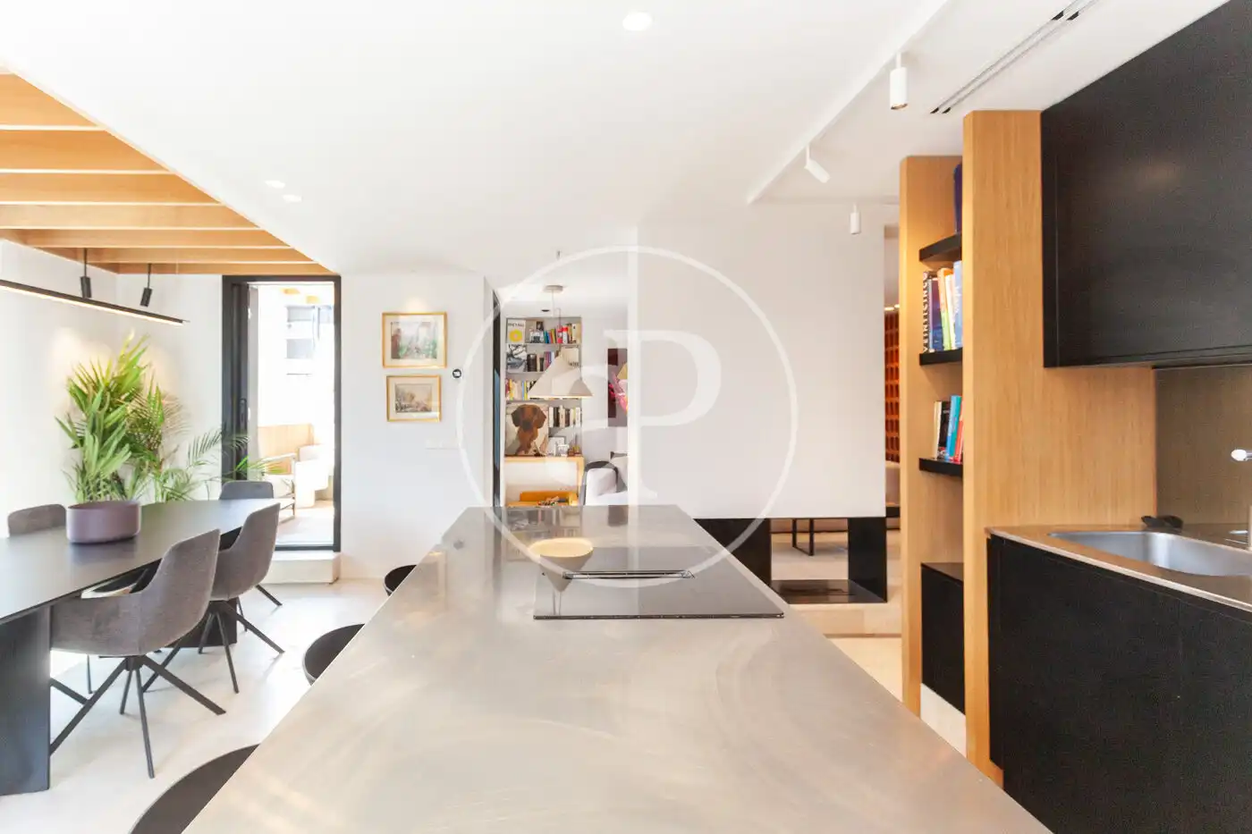 Flat for sale in Madrid  with Air Conditioner, Heating and Terrace