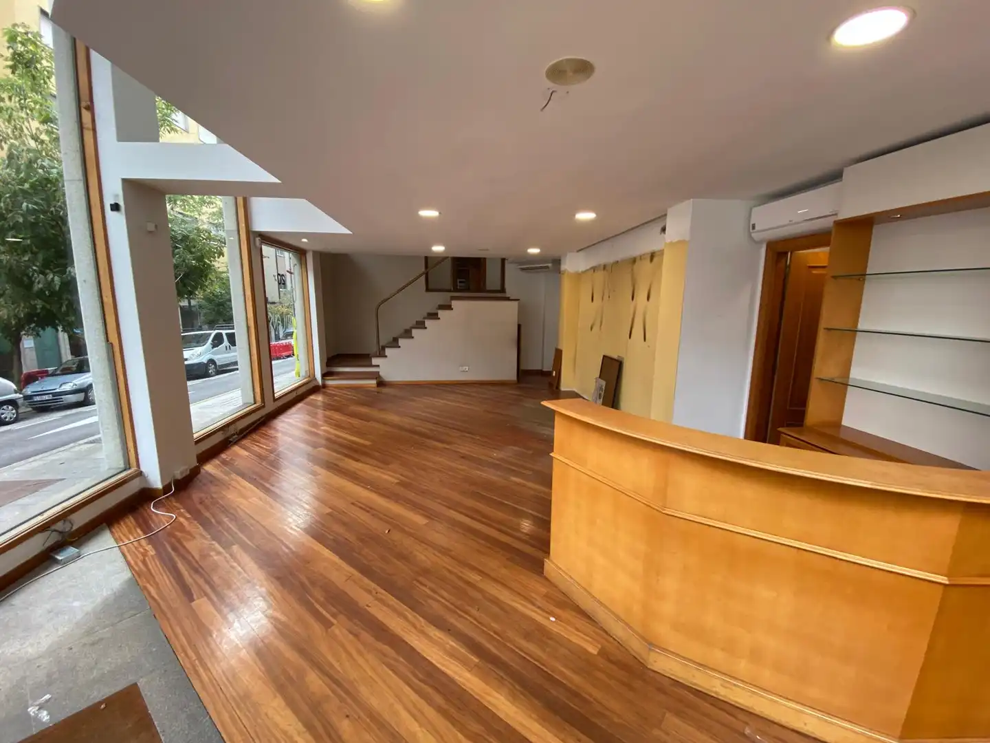 Commercial properties for rent in Vigo   with Air Conditioner, Parquet flooring and Alarm