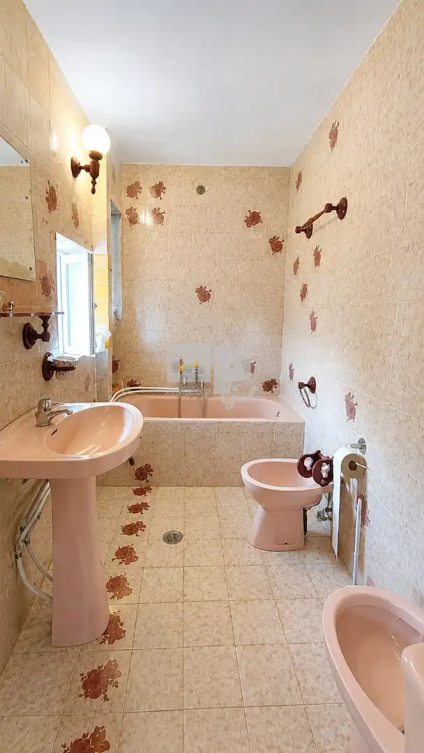Bathroom of Country homes for sale in Pazos de Borbén  with Storage room
