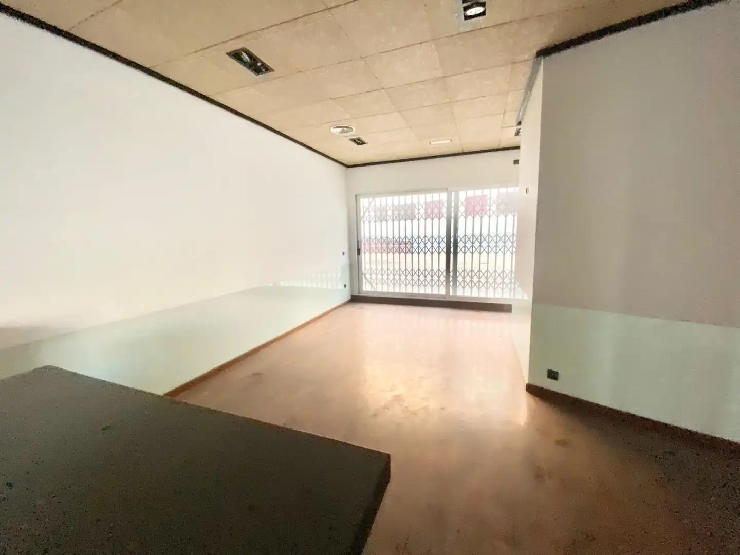Local en venta en Lorca con Aire acondicionado y Amueblado