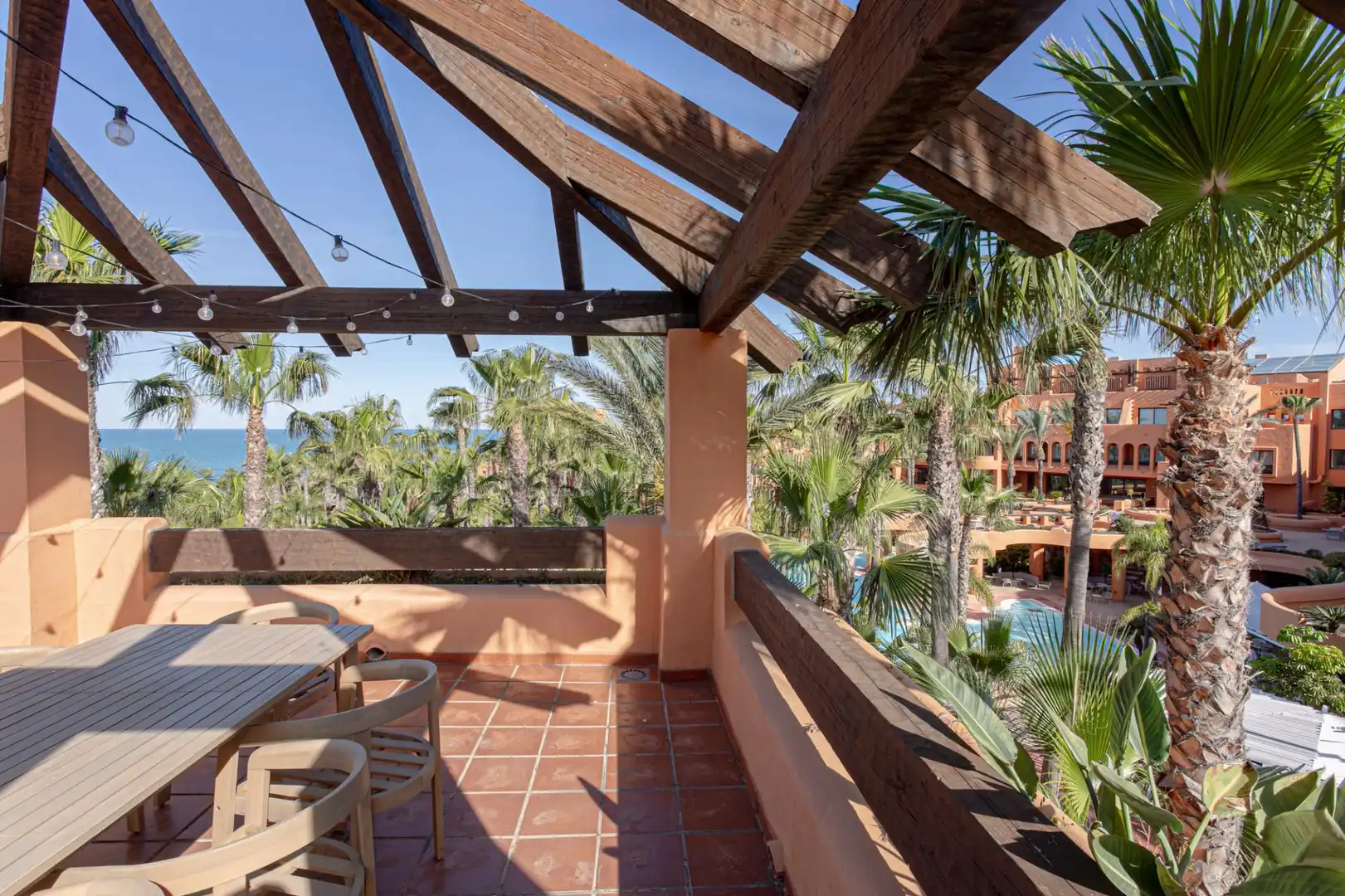 Terrassa de Apartament en venda en Chiclana de la Frontera amb Piscina comunitària