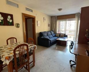 Dormitori de Apartament de lloguer en  Granada Capital amb Calefacció i Balcó