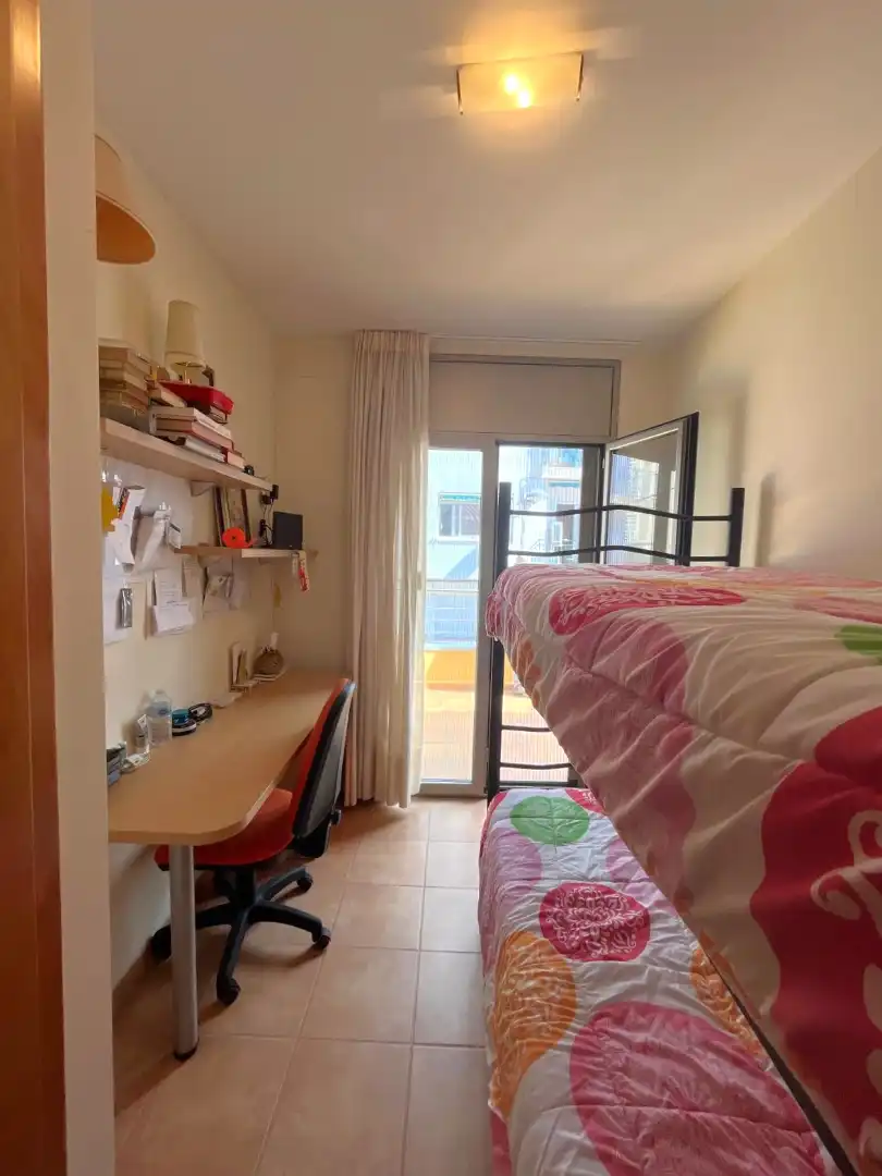 Habitación de Casa adosada en venta en Palamós con Aire acondicionado, Calefacción y Terraza