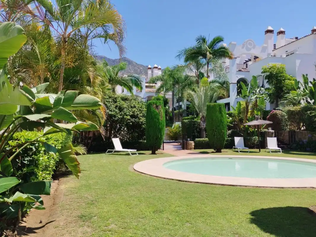 Garden of Flat for sale in Marbella  with Air Conditioner, Heating and Private garden