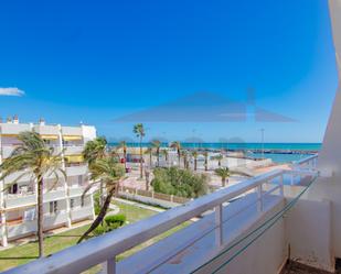 Vista exterior de Àtic en venda en Vélez-Málaga amb Terrassa i Piscina