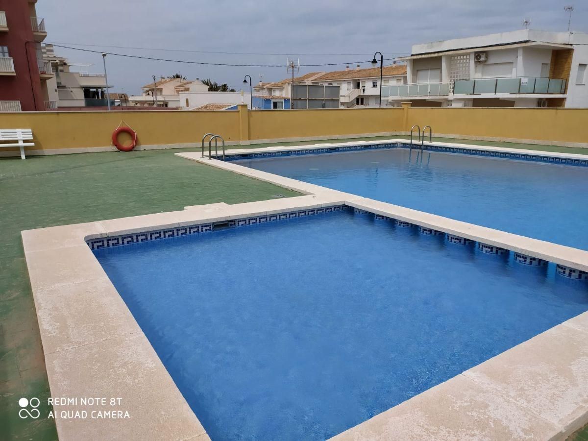 Piscina de Apartament de lloguer en Cartagena amb Aire condicionat, Calefacció i Terrassa