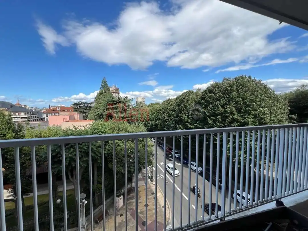 Balcony of Flat for sale in Oviedo   with Heating, Terrace and Balcony