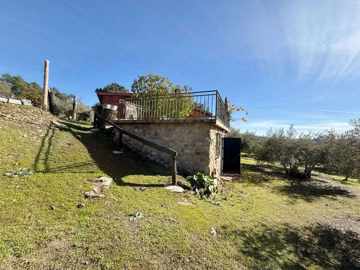 Finca rústica en venta en Piedralaves con Jardín privado, Terraza y Trastero